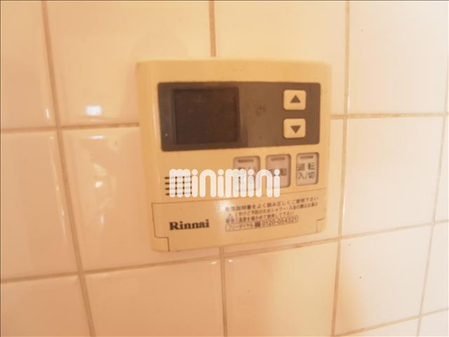 ����11