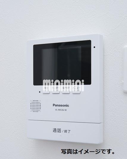 ����10