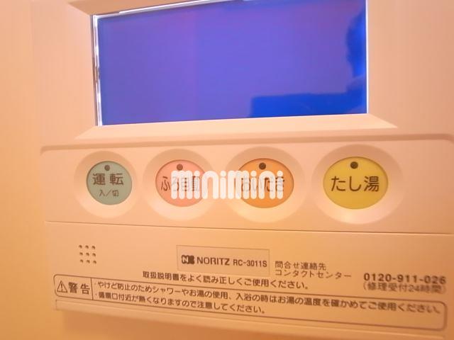 ����20