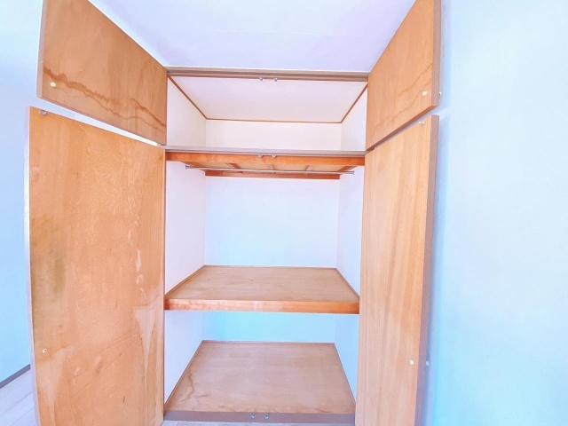 ����6