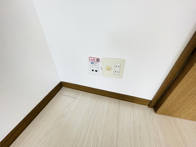 ����19