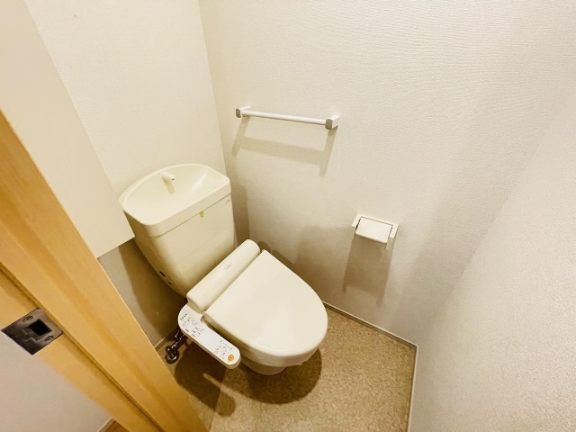 ����5