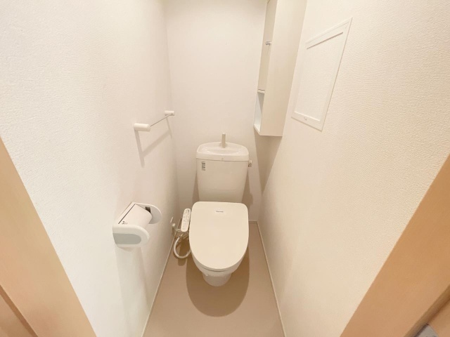 ����9