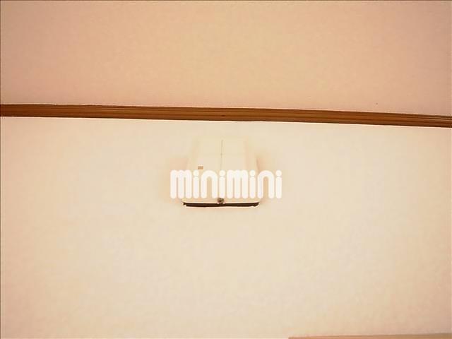 ����11