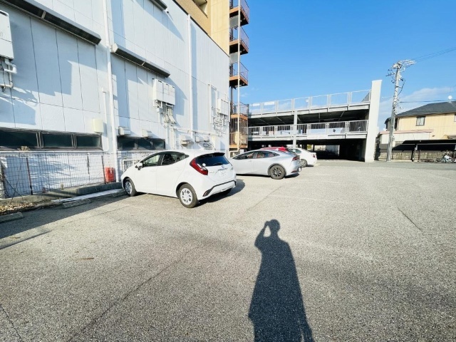 ����19