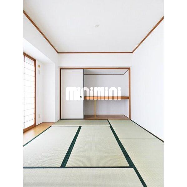 ����21