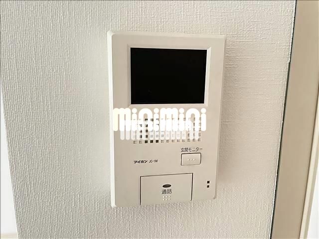 ����10