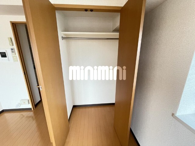 ����5