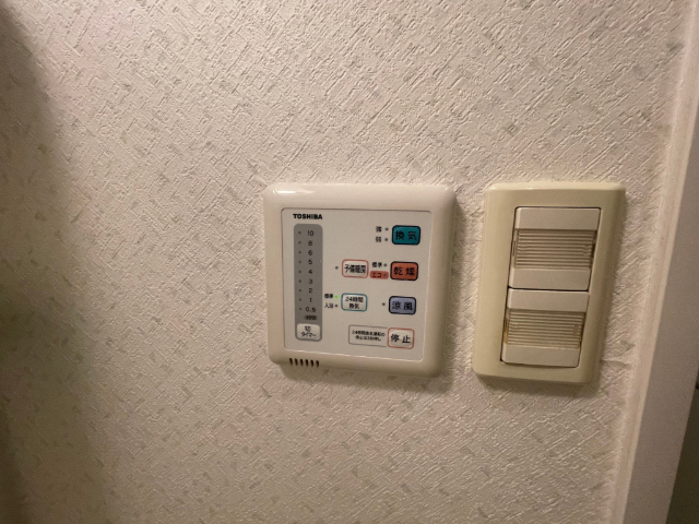 ����13