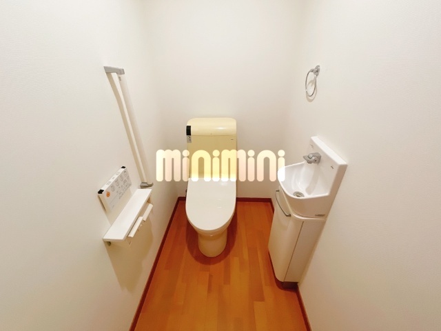 ����5