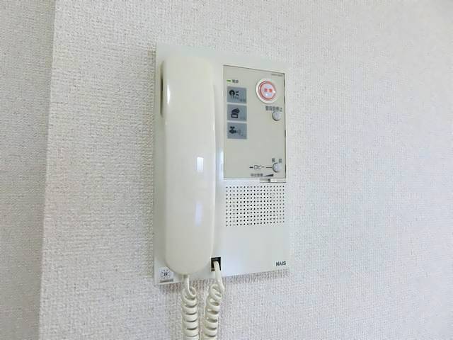 ����5