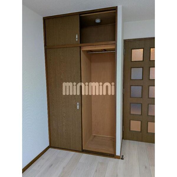 ����5