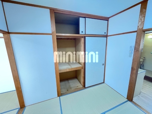 ����6
