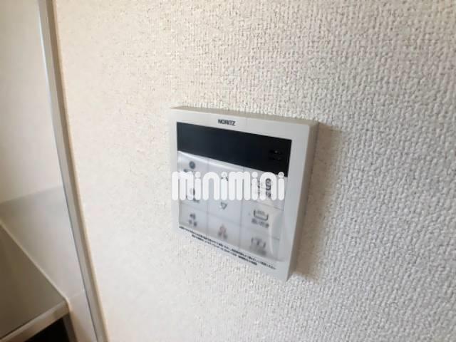����11