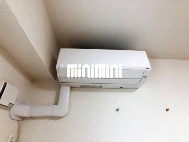 ����11