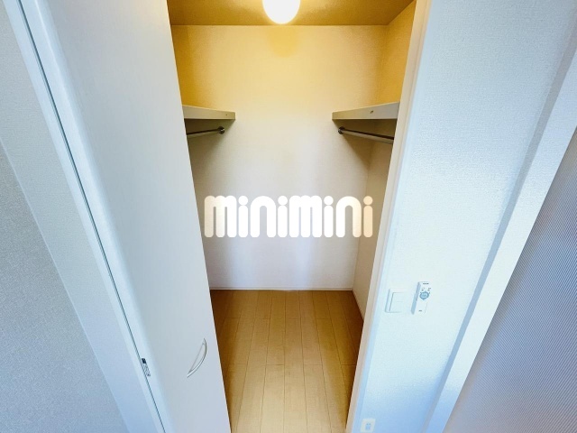����6