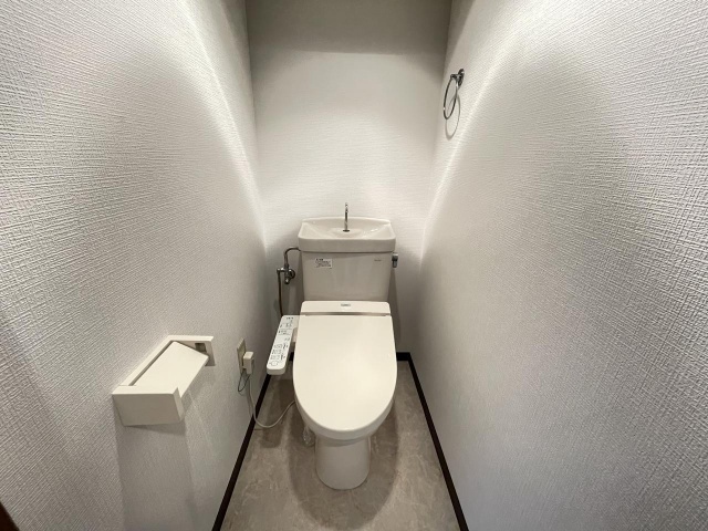 ����9