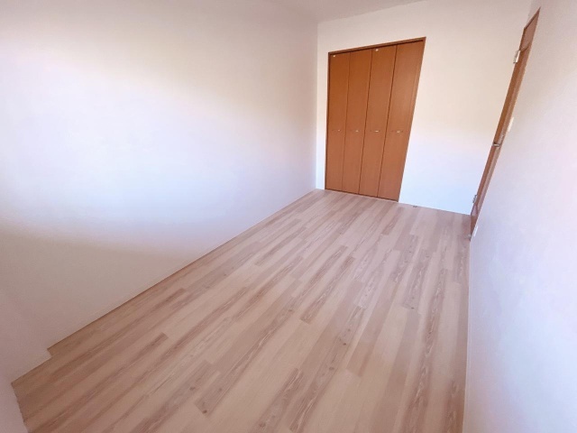 ����19