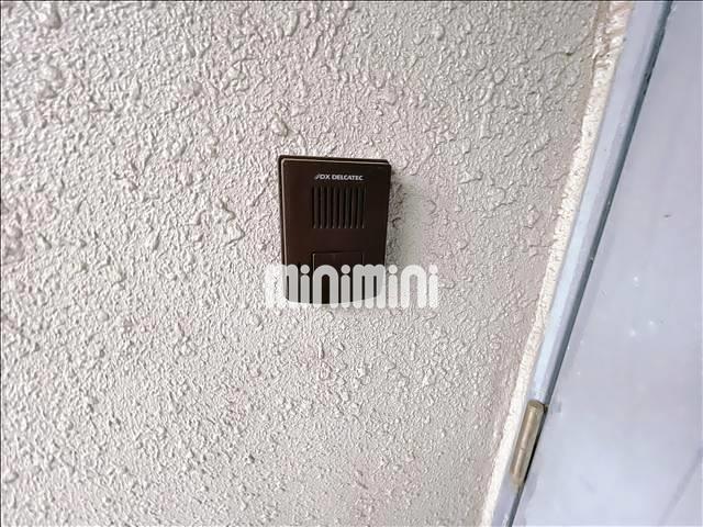 ����10