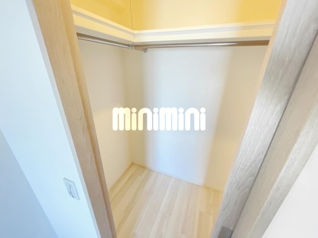 ����6