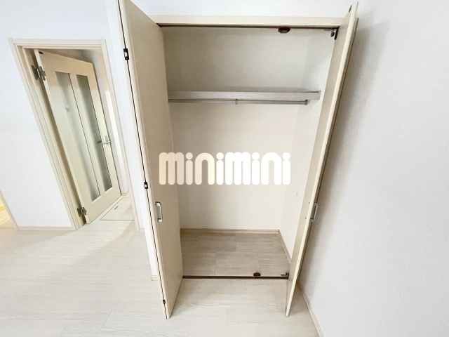 ����6