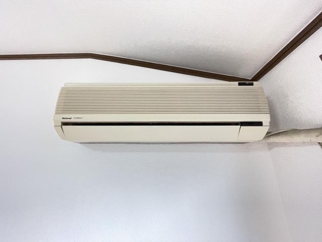 ����20