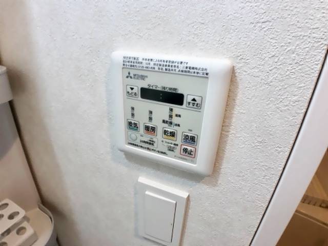 ����11