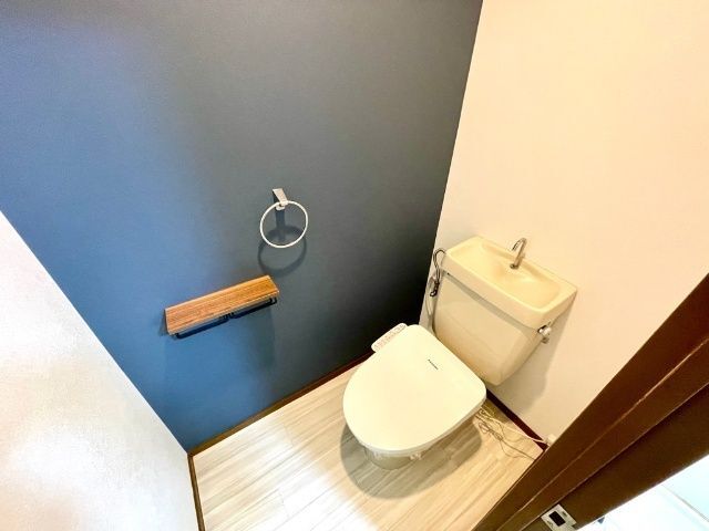����5