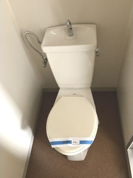 ����4