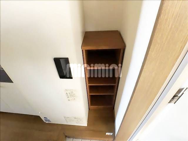 ����8