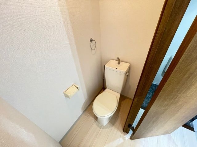 ����5