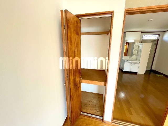 ����6