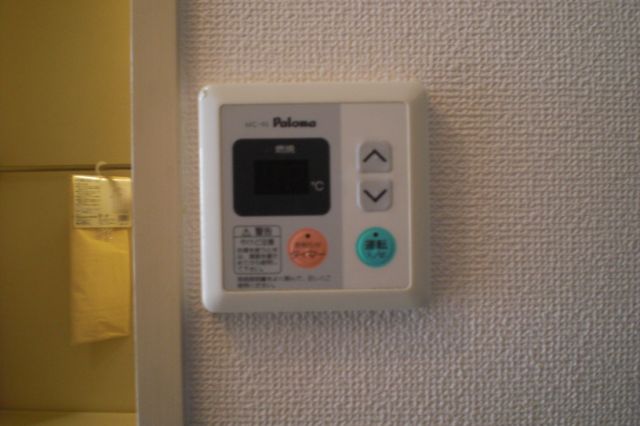 ����6