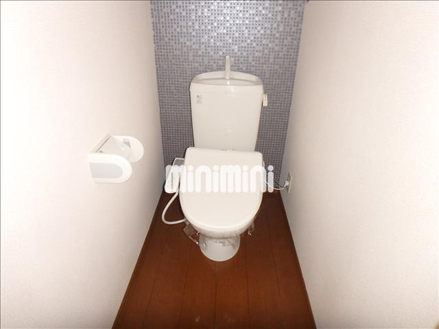 ����4