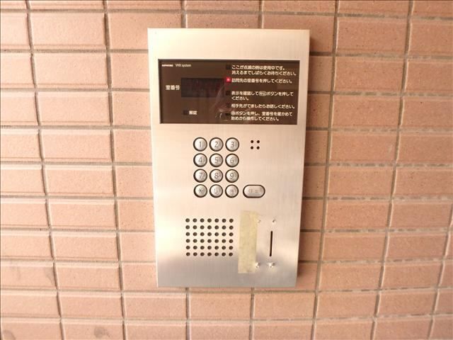 ����13