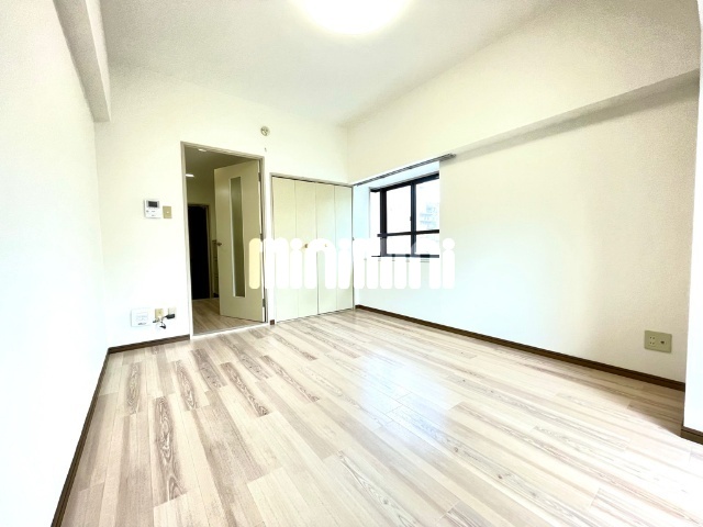 ����7