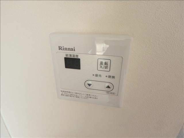 ����11