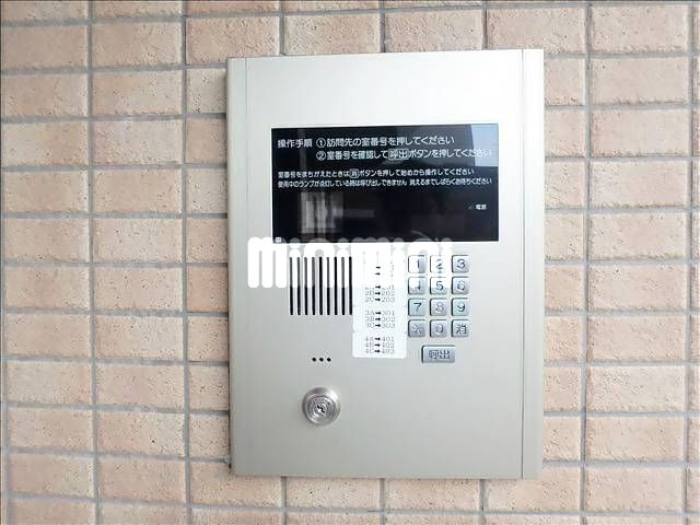 ����16