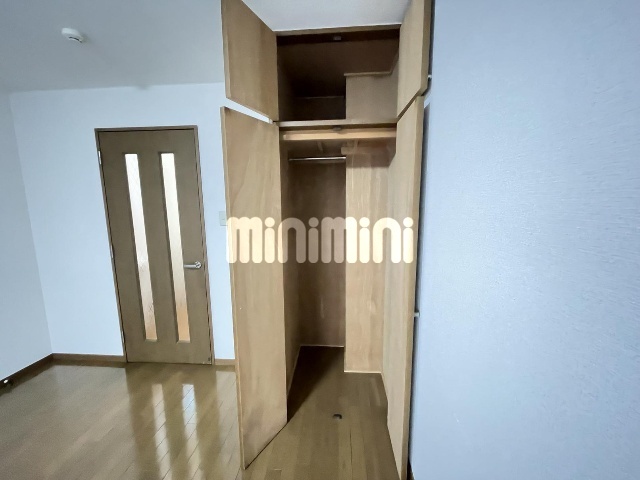 ����6
