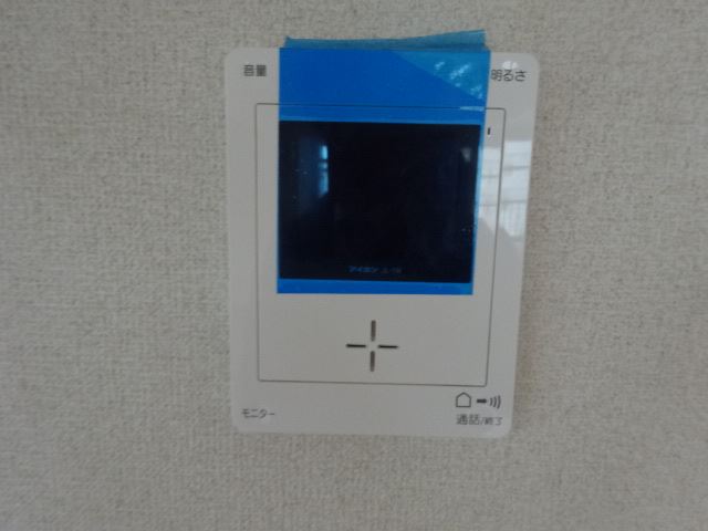 ����10