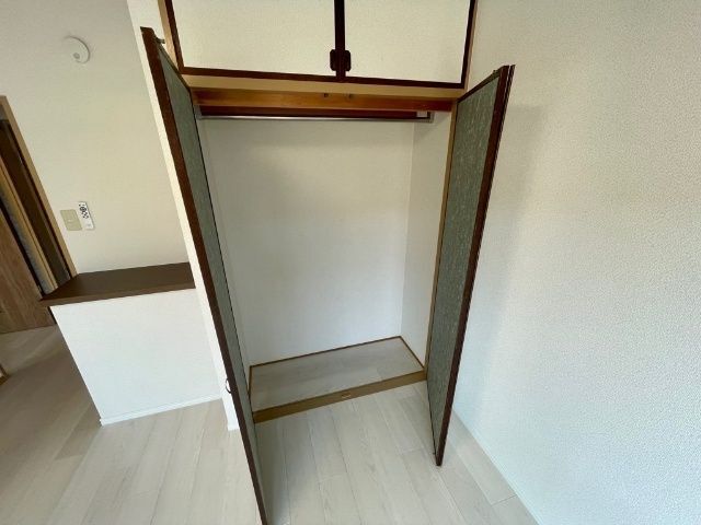 ����6