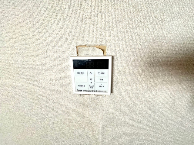 ����17