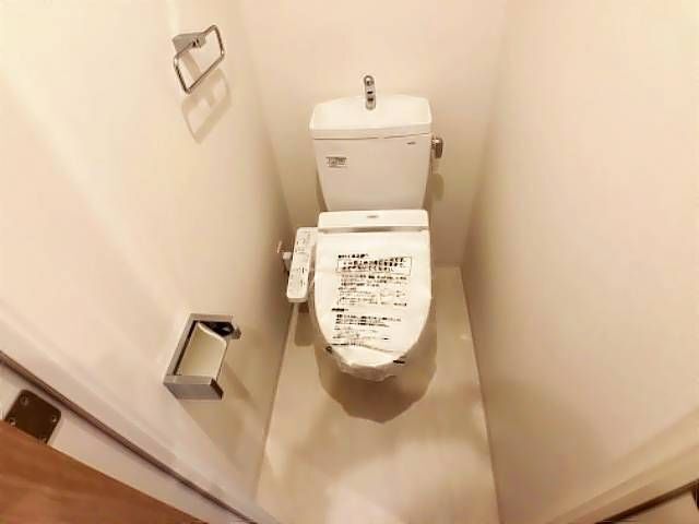 ����8