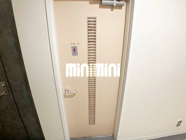 ����11