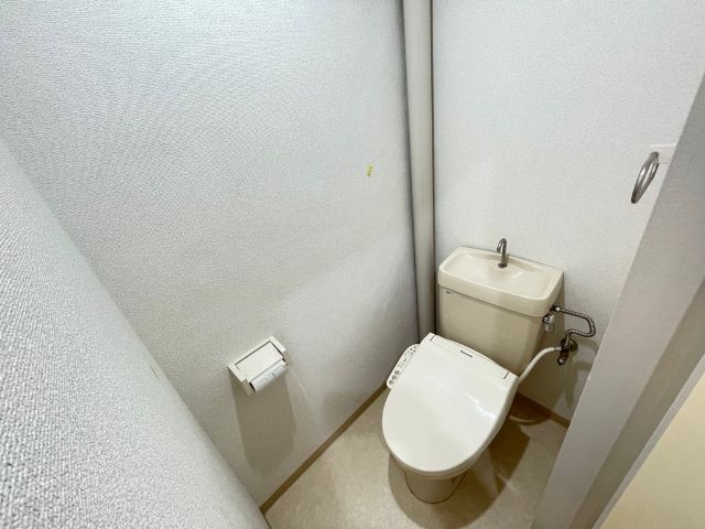 ����5