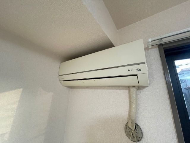 ����7