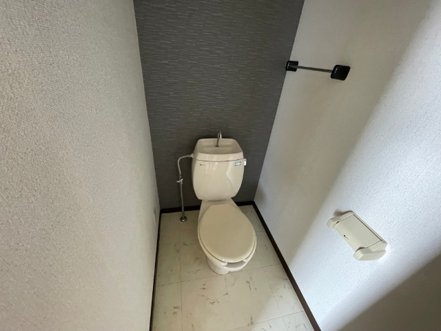 ����5