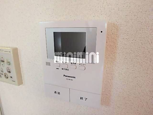 ����11