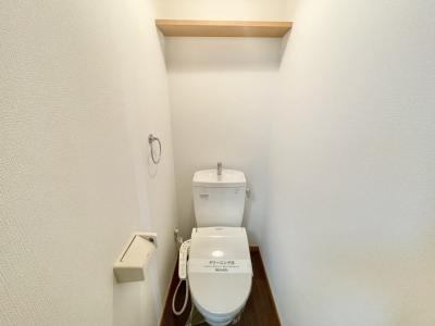 ����4