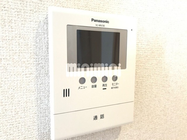 ����10